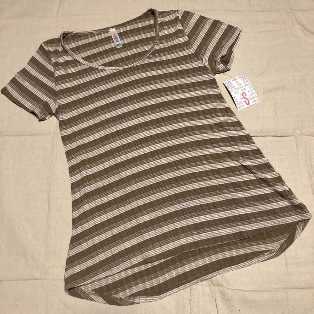 NWT M Cassie Lularoe